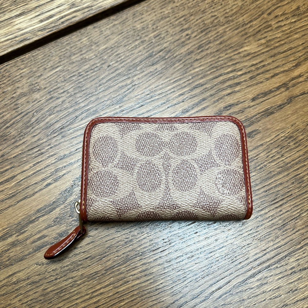 Coach Essential card wallet